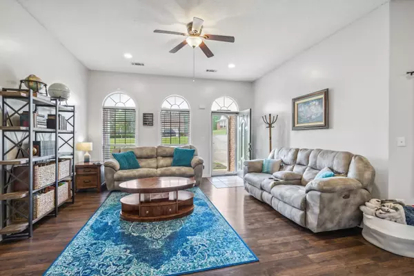 Munford, TN 38058,214 PEGGY ANNE LN