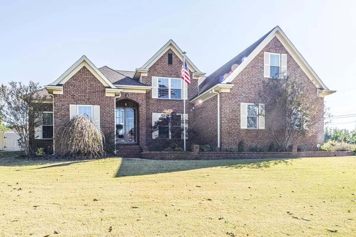 Atoka, TN 38004,902 WILLIAMSBURG DR