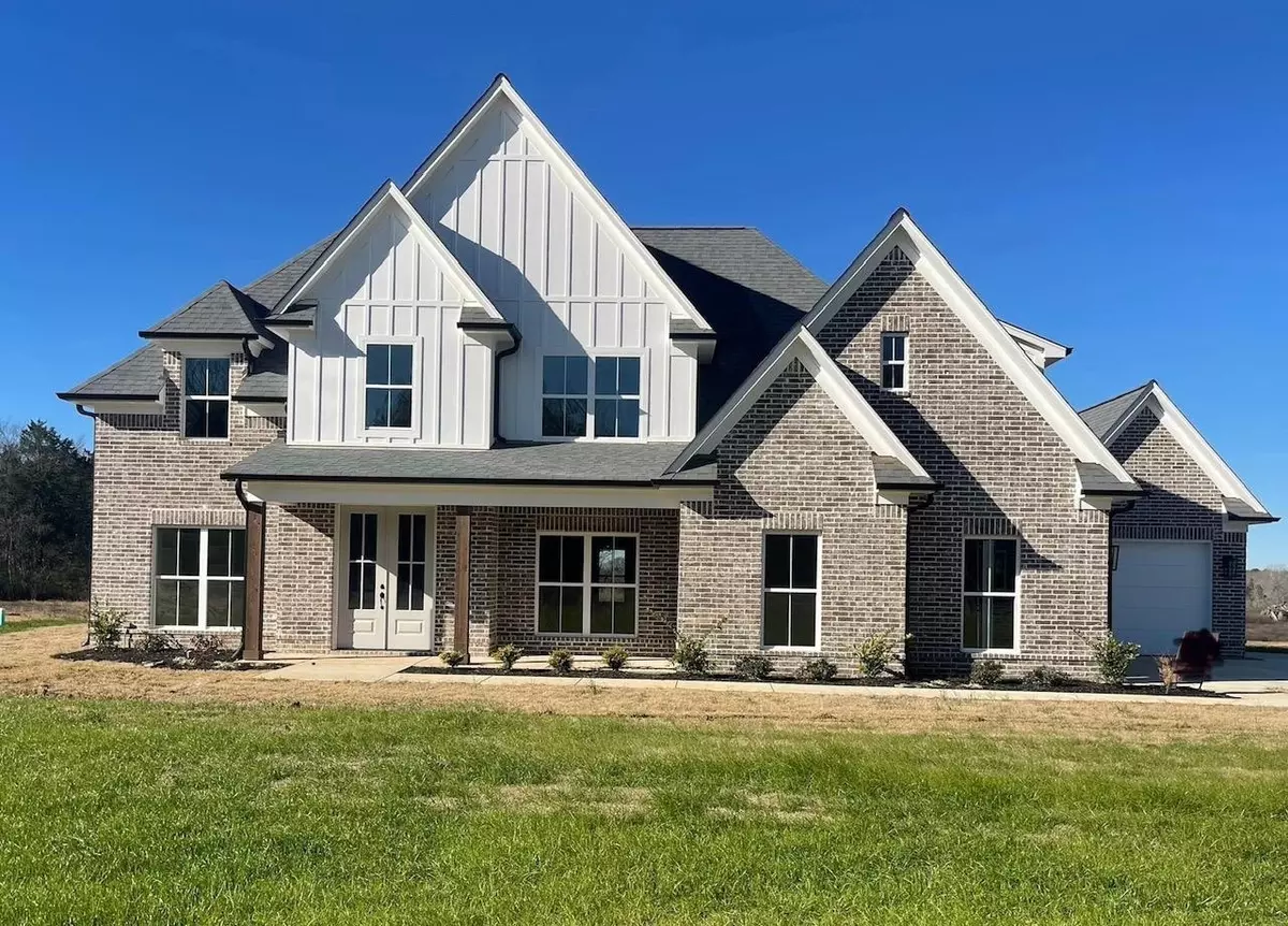 Byhalia, MS 38611,3763 WATSON DESOTO RD