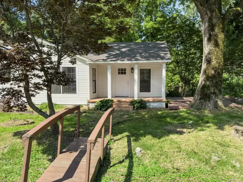 6073 GIN RD, Millington, TN 38053