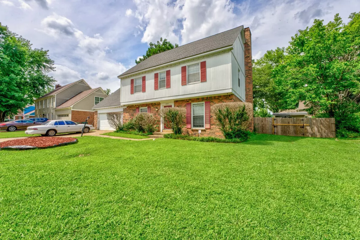 Cordova, TN 38016,2834 LANTHORN DR