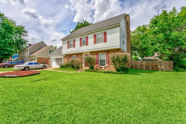 2834 LANTHORN DR, Cordova, TN 38016