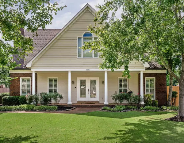 1353 CREEK VALLEY DR, Collierville, TN 38017