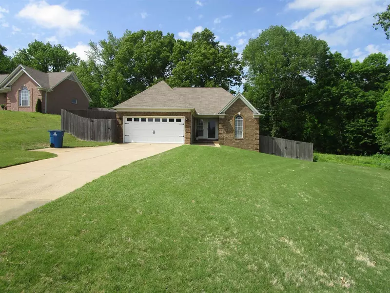64 WINDSOR LN, Atoka, TN 38004