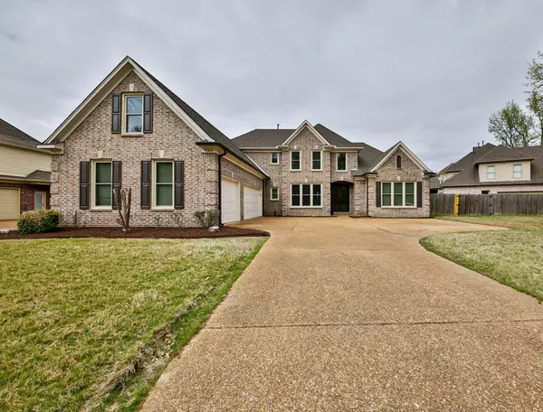 9784 WOODLAND EDGE LN, Cordova, TN 38018