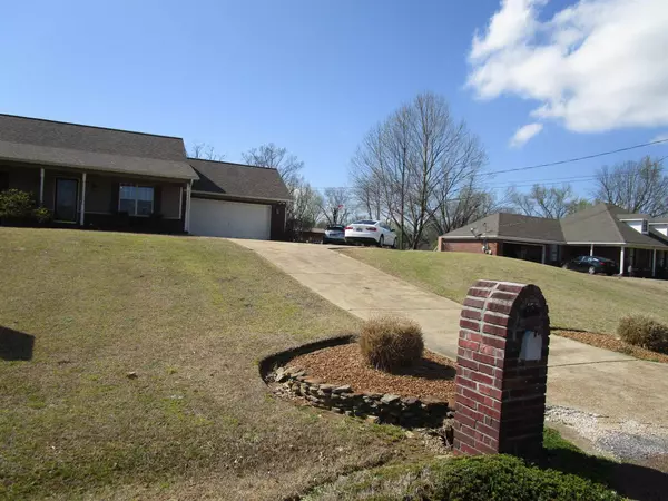 Atoka, TN 38004,155 WELLINGTON WAY