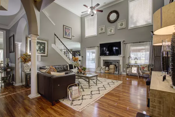 Cordova, TN 38018,9835 WOODLAND HILLS DR