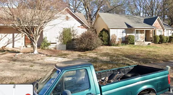 6798 STARKENBURG LN, Memphis, TN 38115