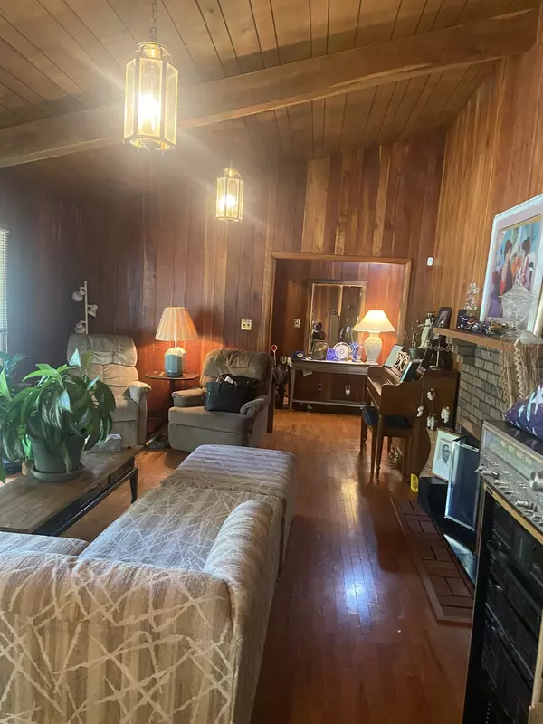 Kingston Springs, TN 37082,1071 Simms Heights Rd