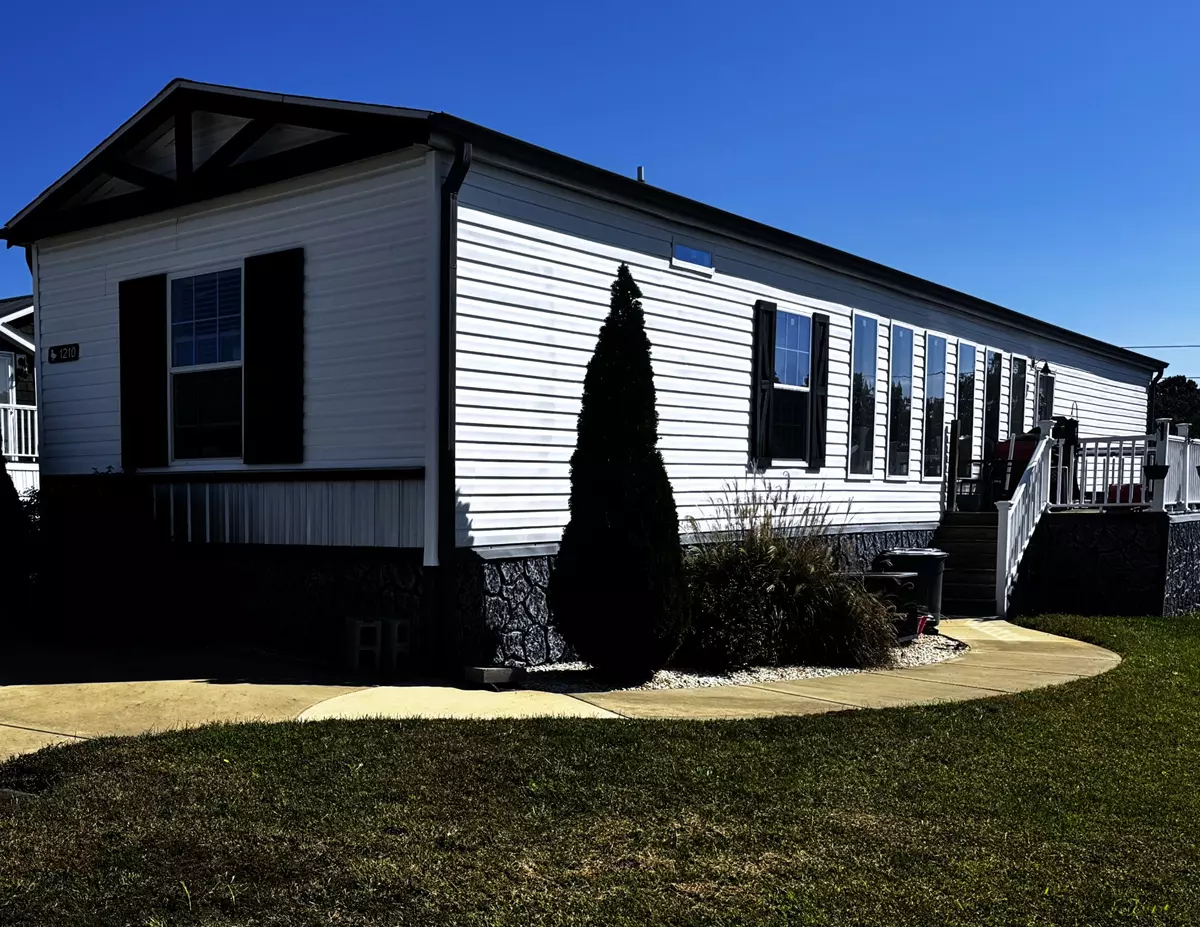 Columbia, TN 38401,1210 Duck River Rd