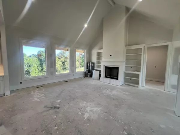 Lebanon, TN 37087,185 Creighton Lane