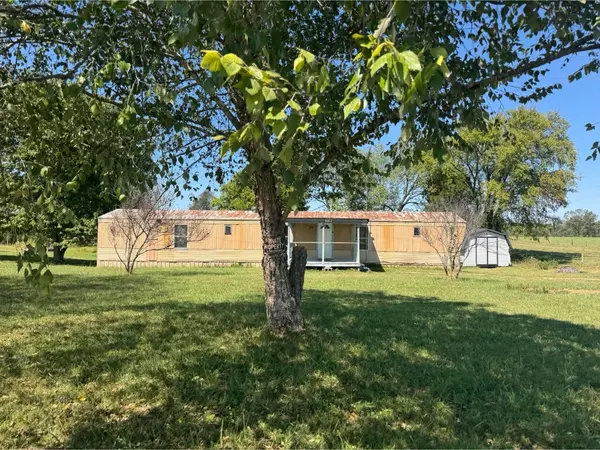 Red Boiling Springs, TN 37150,1266 Parkhurst Rd