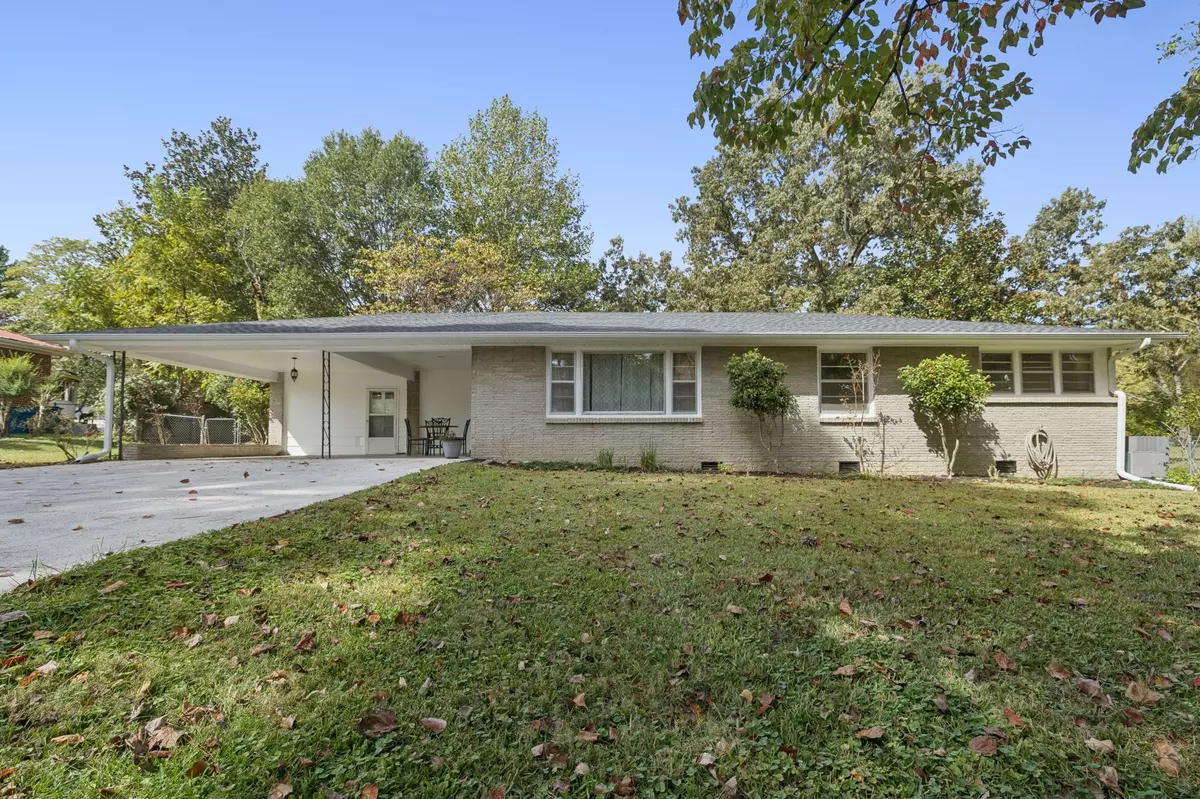 Manchester, TN 37355,611 Adams St