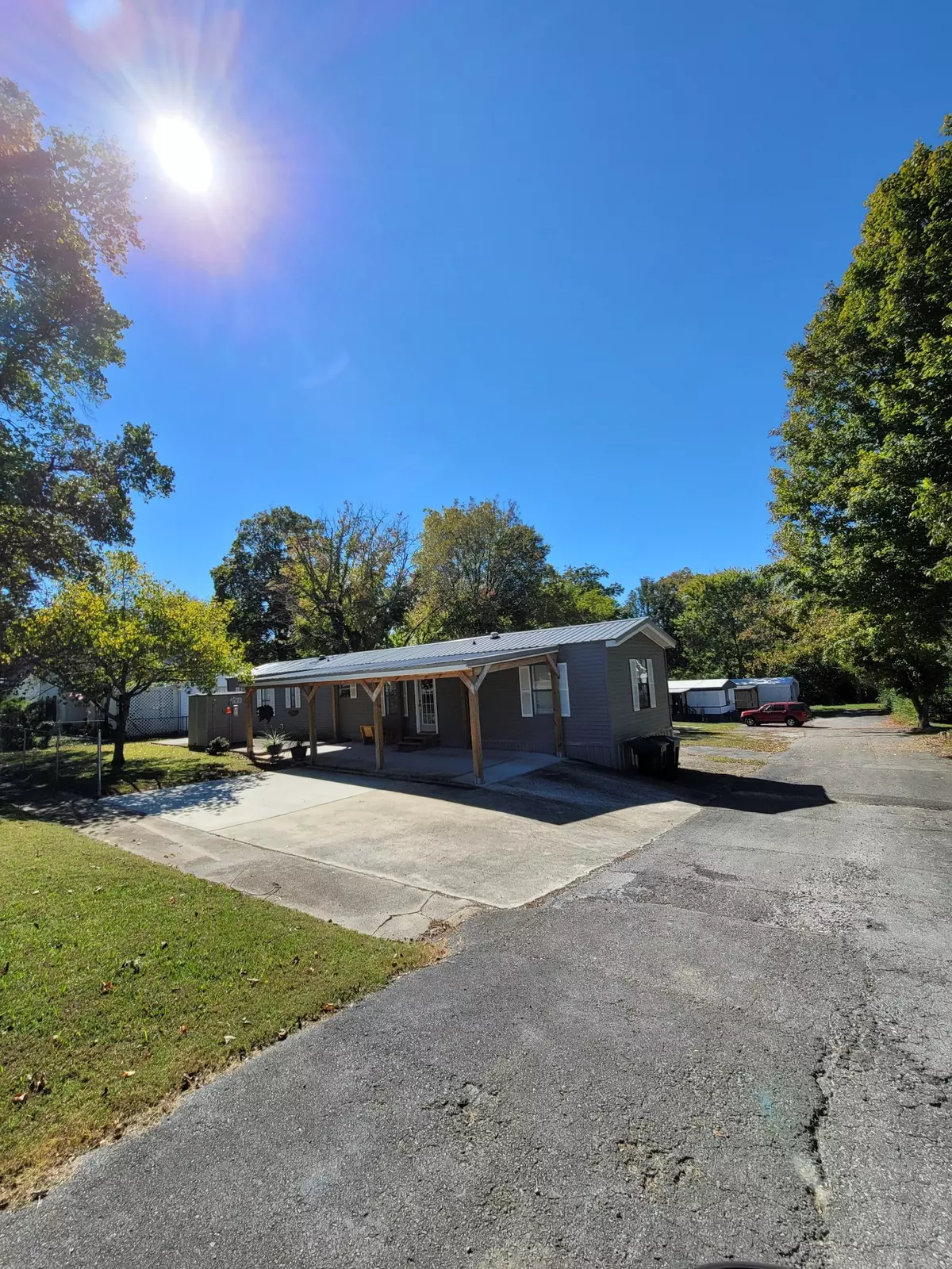 Tullahoma, TN 37388,304 S Jefferson St