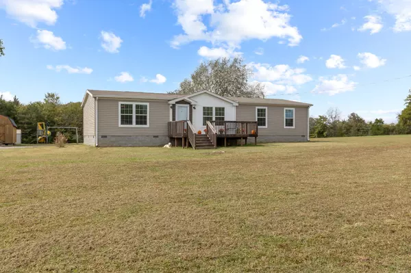Shelbyville, TN 37160,245 Henslee Rd