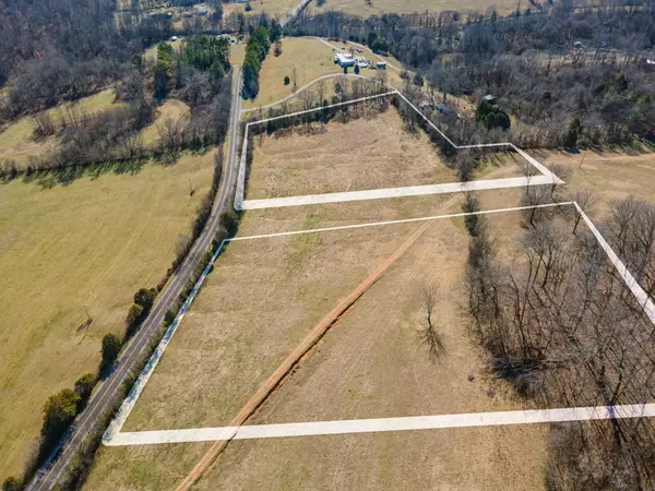 Lawrenceburg, TN 38464,0 Hurricane Creek Rd