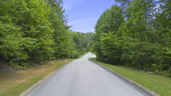 Soddy Daisy, TN 37379,12658 Emerald Bay Drive