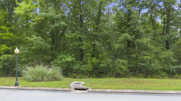 12750 Emerald Bay Drive,  Soddy Daisy,  TN 37379