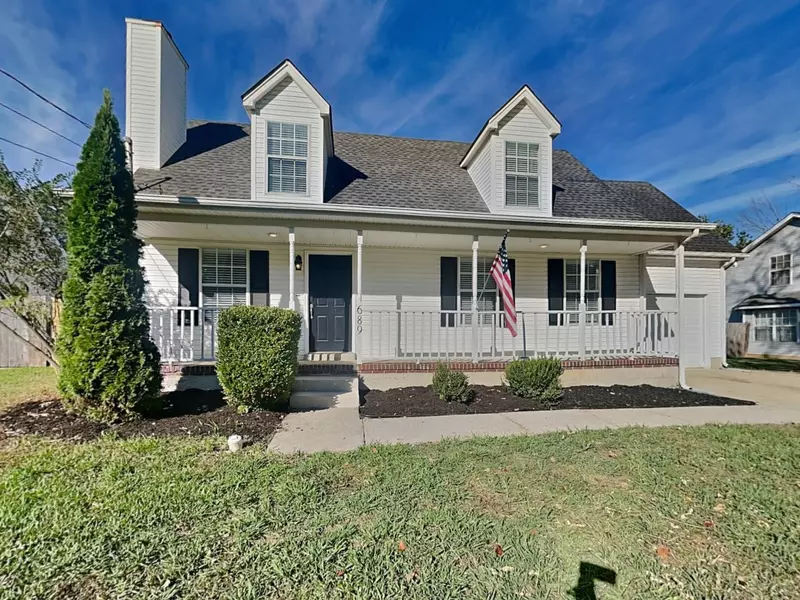 689 Hollandale Rd, La Vergne, TN 37086