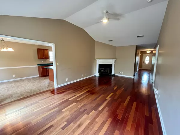 Hermitage, TN 37076,308 Canal Ct