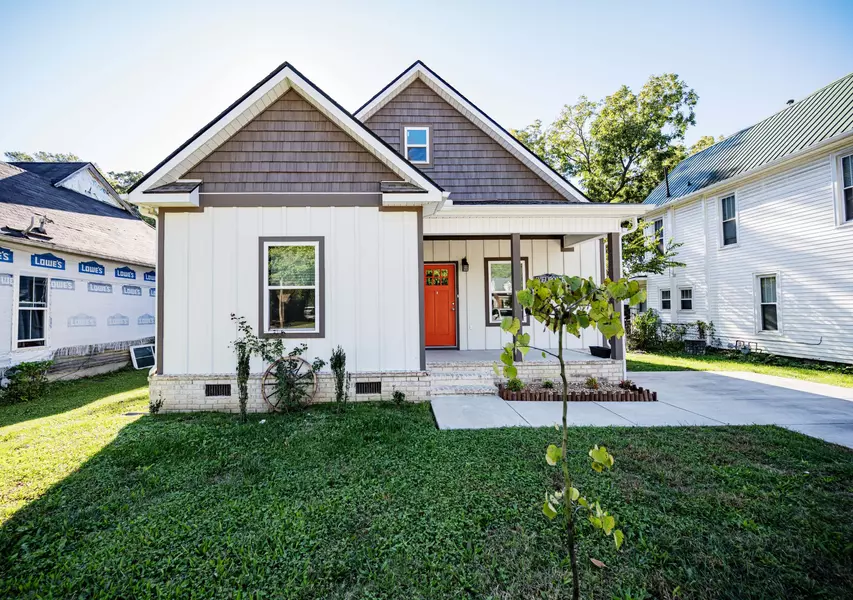 412 E Lincoln St, Tullahoma, TN 37388