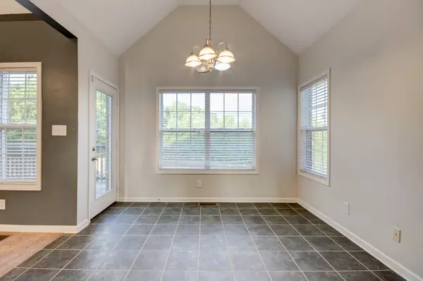 Clarksville, TN 37042,3283 Twelve Oaks Blvd