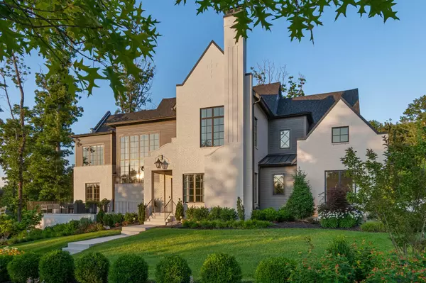 8476 Heirloom Blvd, College Grove, TN 37046