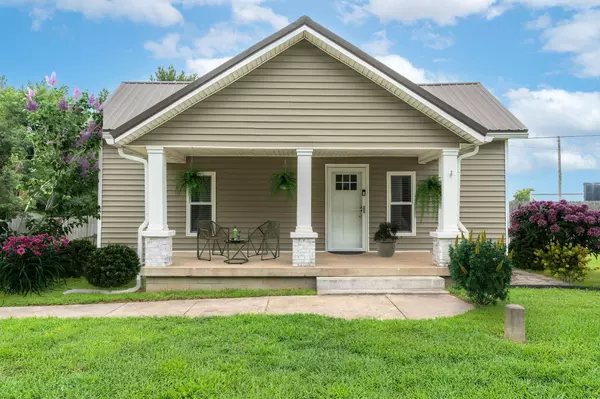 101 Fairfield Rd, Bethpage, TN 37022