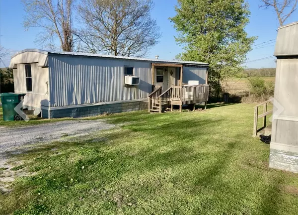 1427 Paulk Ln, Pulaski, TN 38478