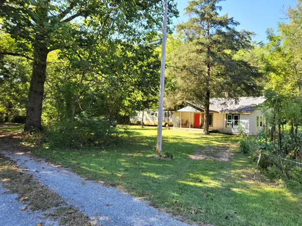 Athens, TN 37303,228 County Road 202