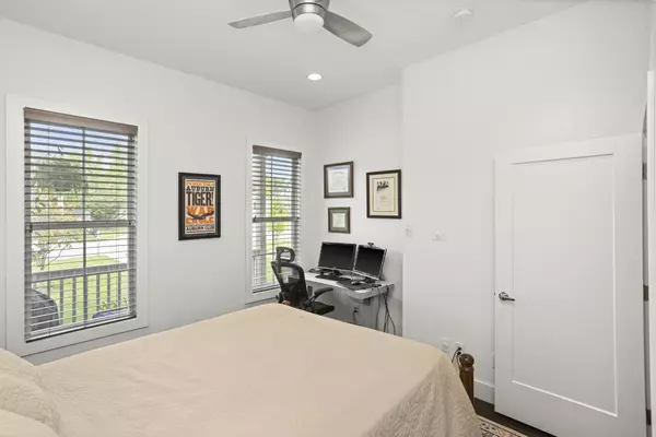 Nashville, TN 37209,5211B Illinois Ave