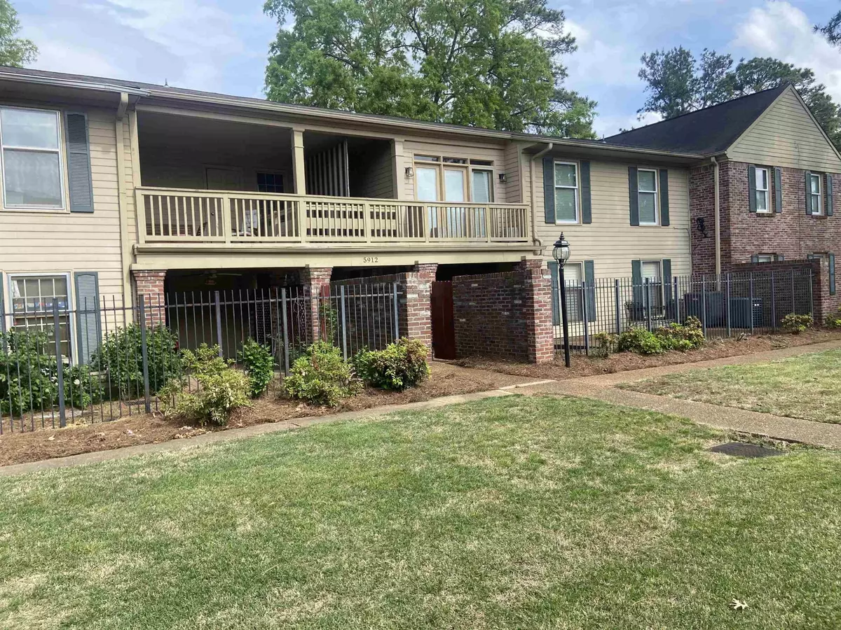 Memphis, TN 38119,5916 NOYES COURT DR #4