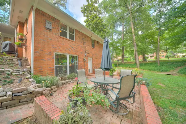 Memphis, TN 38119,5559 GLENBRIER DR