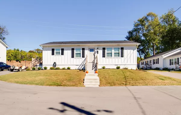 2128H G Sharondale Drive, Nashville, TN 37215