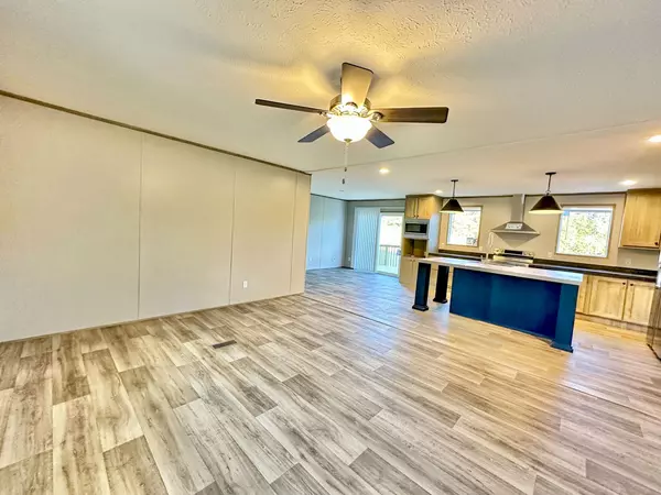 Dandridge, TN 37725,343 Bungalow Dr