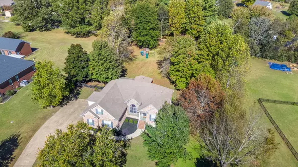 Columbia, TN 38401,713 Pleasant View Dr