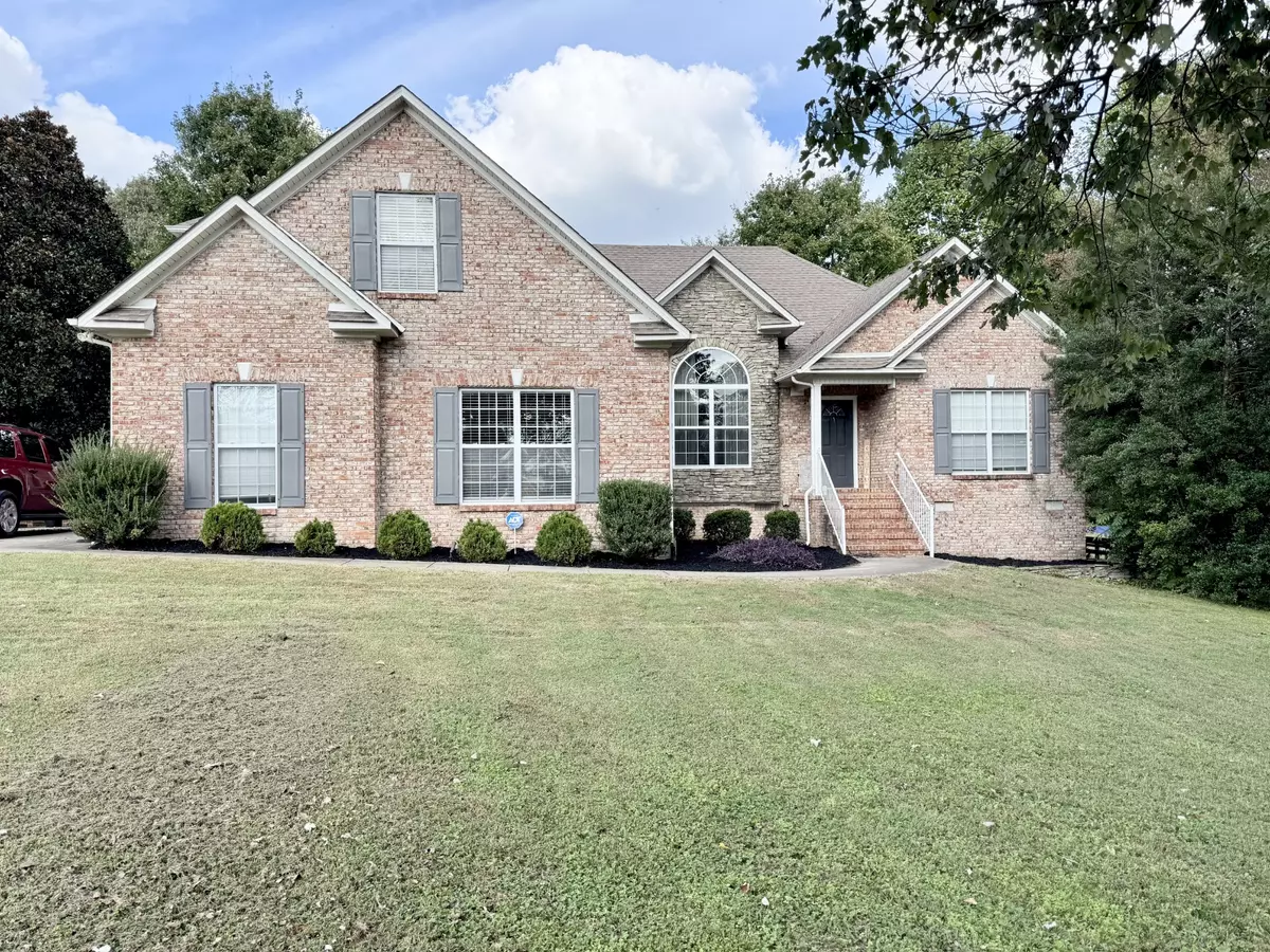 Columbia, TN 38401,713 Pleasant View Dr