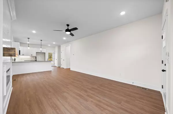 Clarksville, TN 37043,1 Charleston Cove