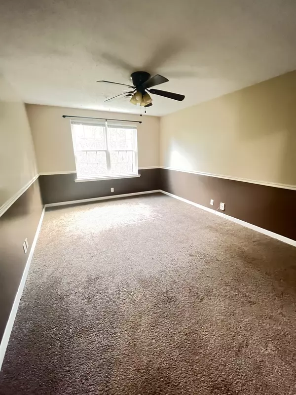 Nashville, TN 37211,441 Harding Pl #A12