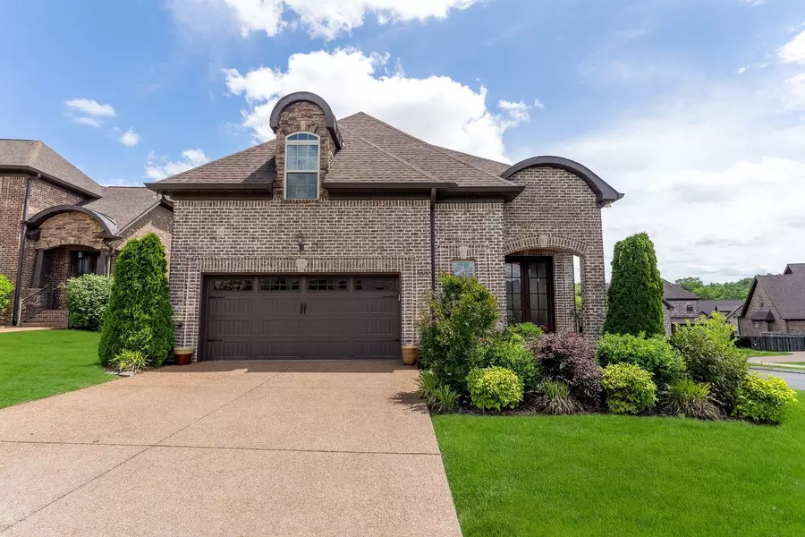 600 Southshore Pt, Mount Juliet, TN 37122