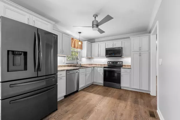 Hermitage, TN 37076,821 Luxemburg Dr