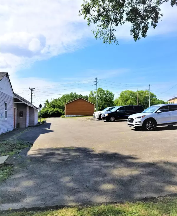 Goodlettsville, TN 37072,214 N Main St