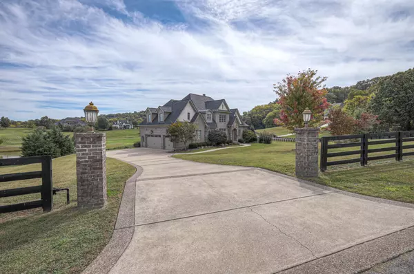 Franklin, TN 37064,8201 Penn Way Ct