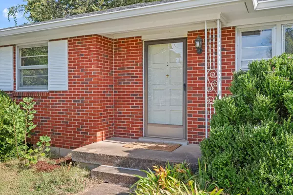 Nashville, TN 37209,518 Scholarship Dr