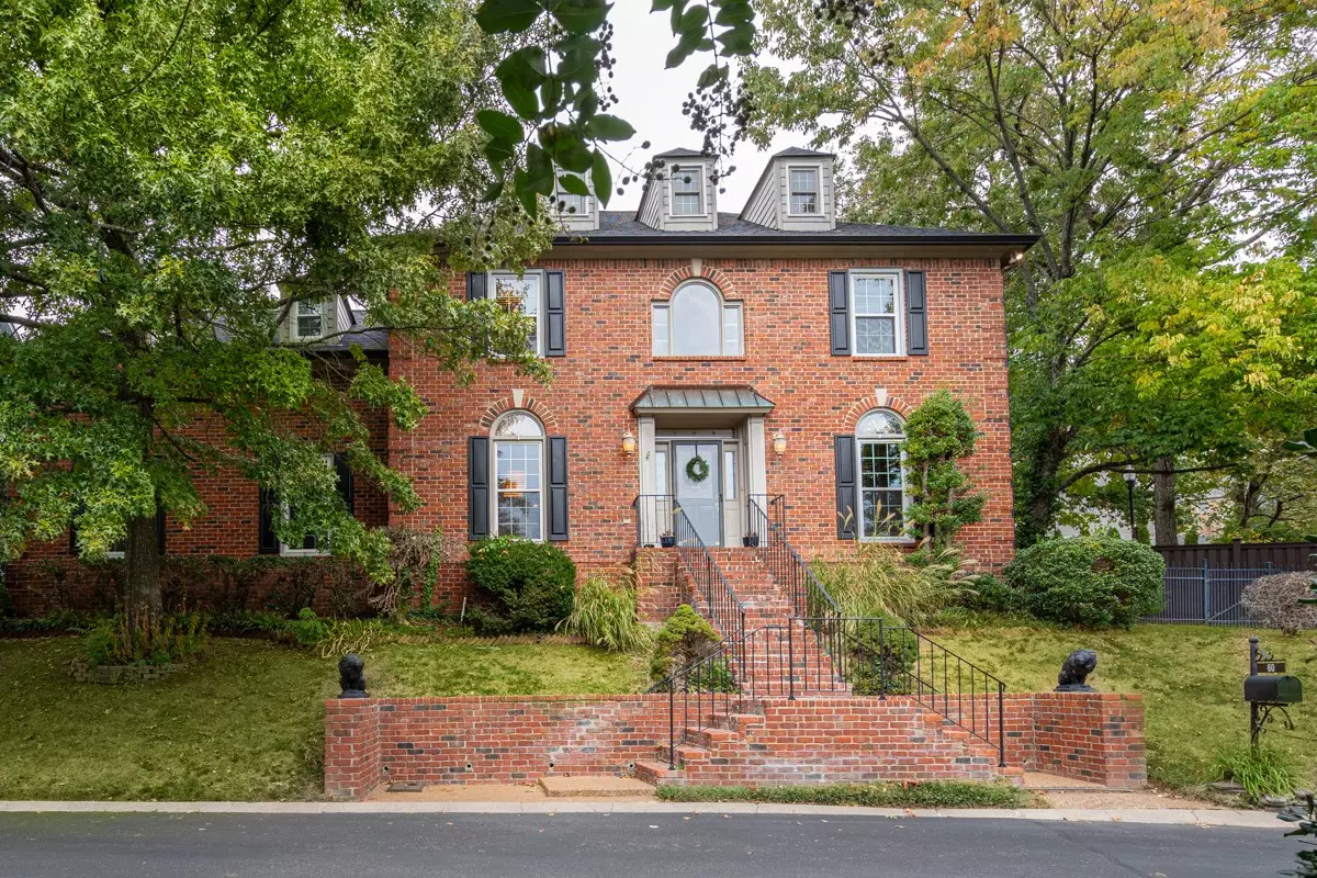 Nashville, TN 37215,60 Ravenwood Hills Cir