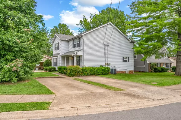 Clarksville, TN 37042,109 Cunningham Pl #B