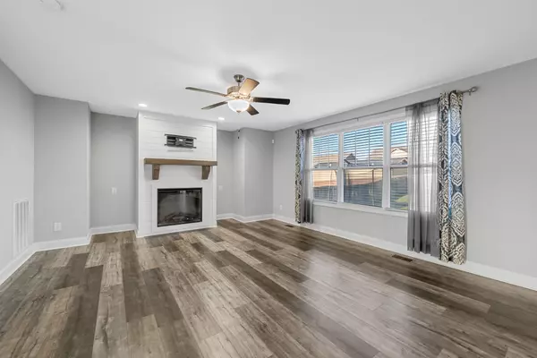 Clarksville, TN 37042,1184 Elizabeth Ln