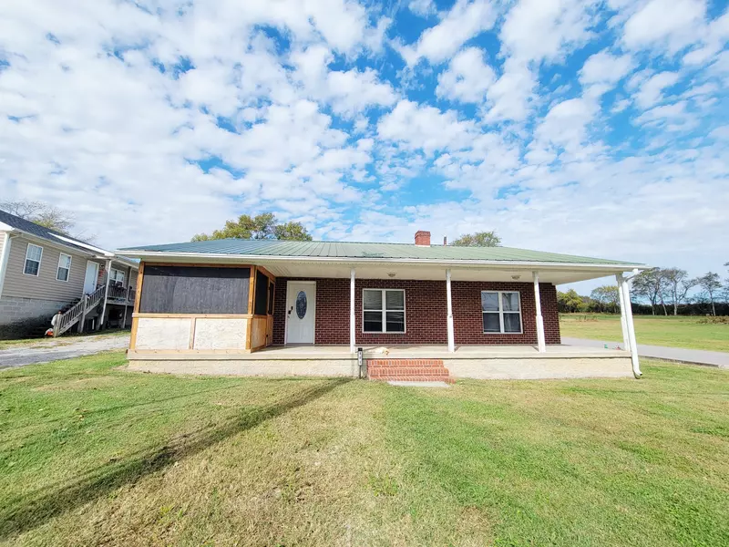 469 Edgewood St, Alexandria, TN 37012