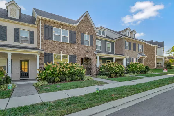 Hendersonville, TN 37075,988 Cherry Grove Dr