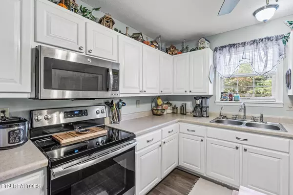 Cookeville, TN 38506,6538 Hilham Rd